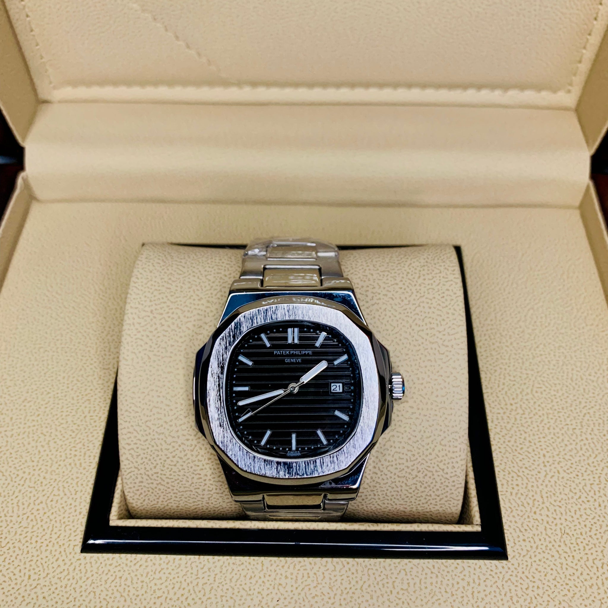 Patek Philippe Date Just With Free Orignal Box